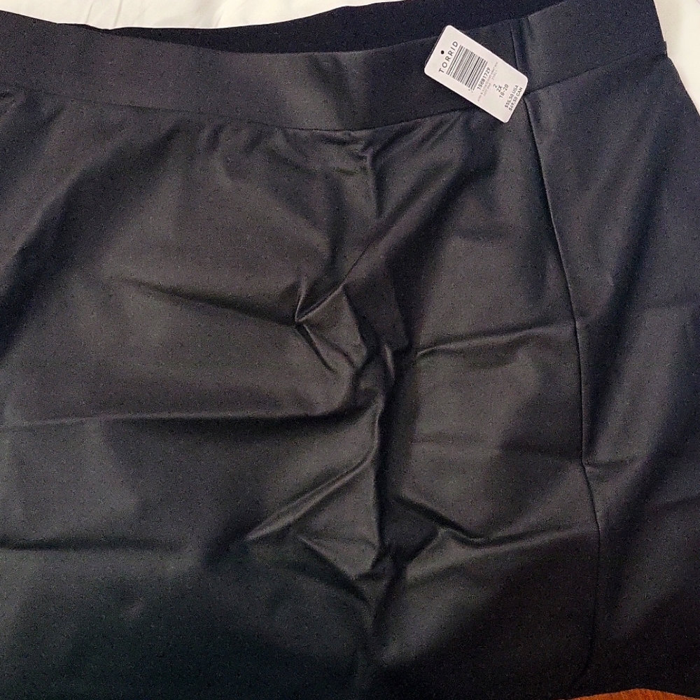 Bnwt torrid faux leather skirt